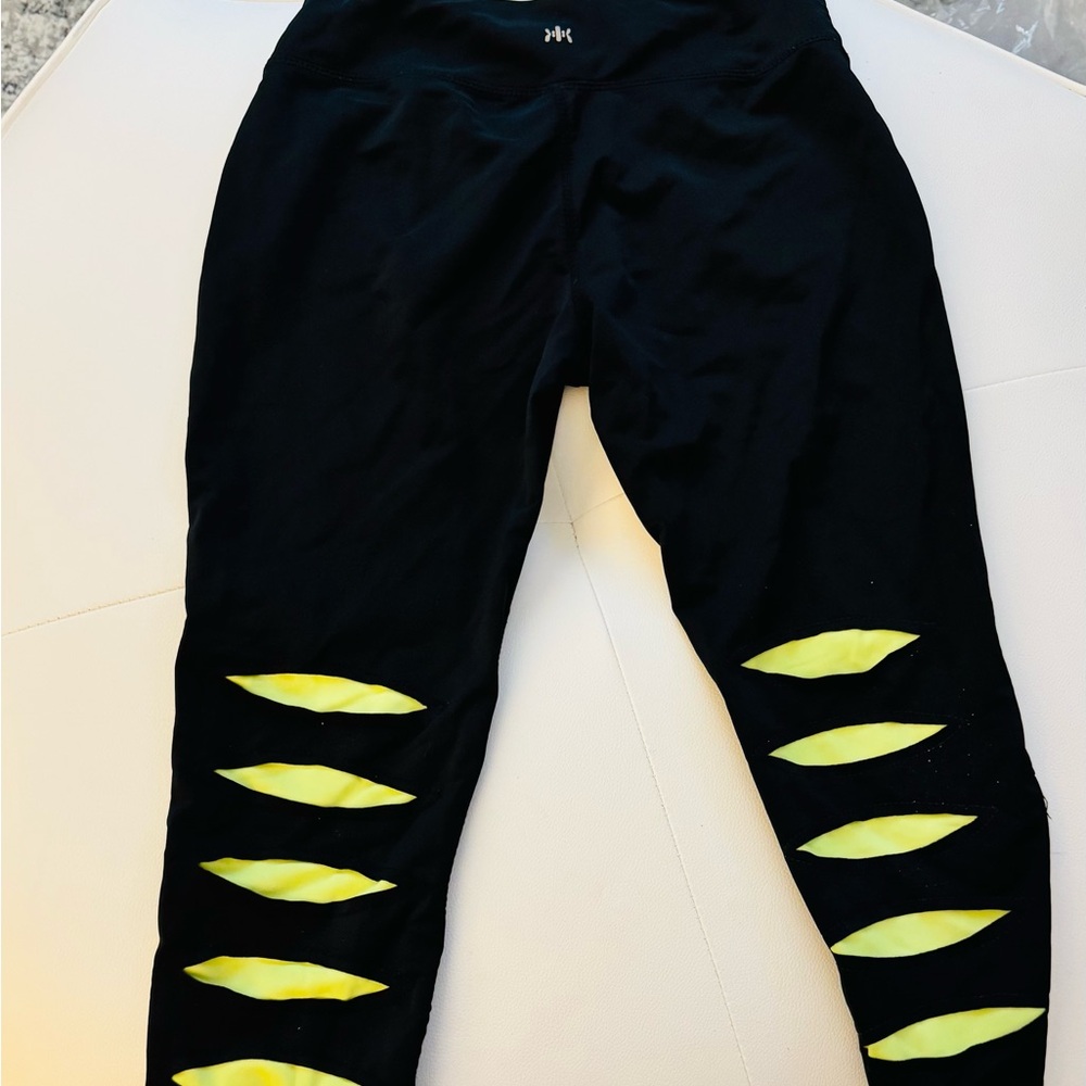 KYODAN BLACK CROPPED LEGGINGS